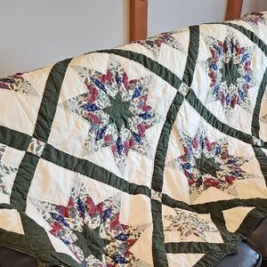 Star Patchwork Quilt in Cream and Forest Green by